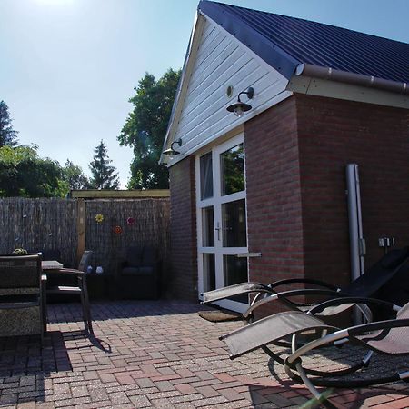 Emmen Bed And Breakfast Exterior foto