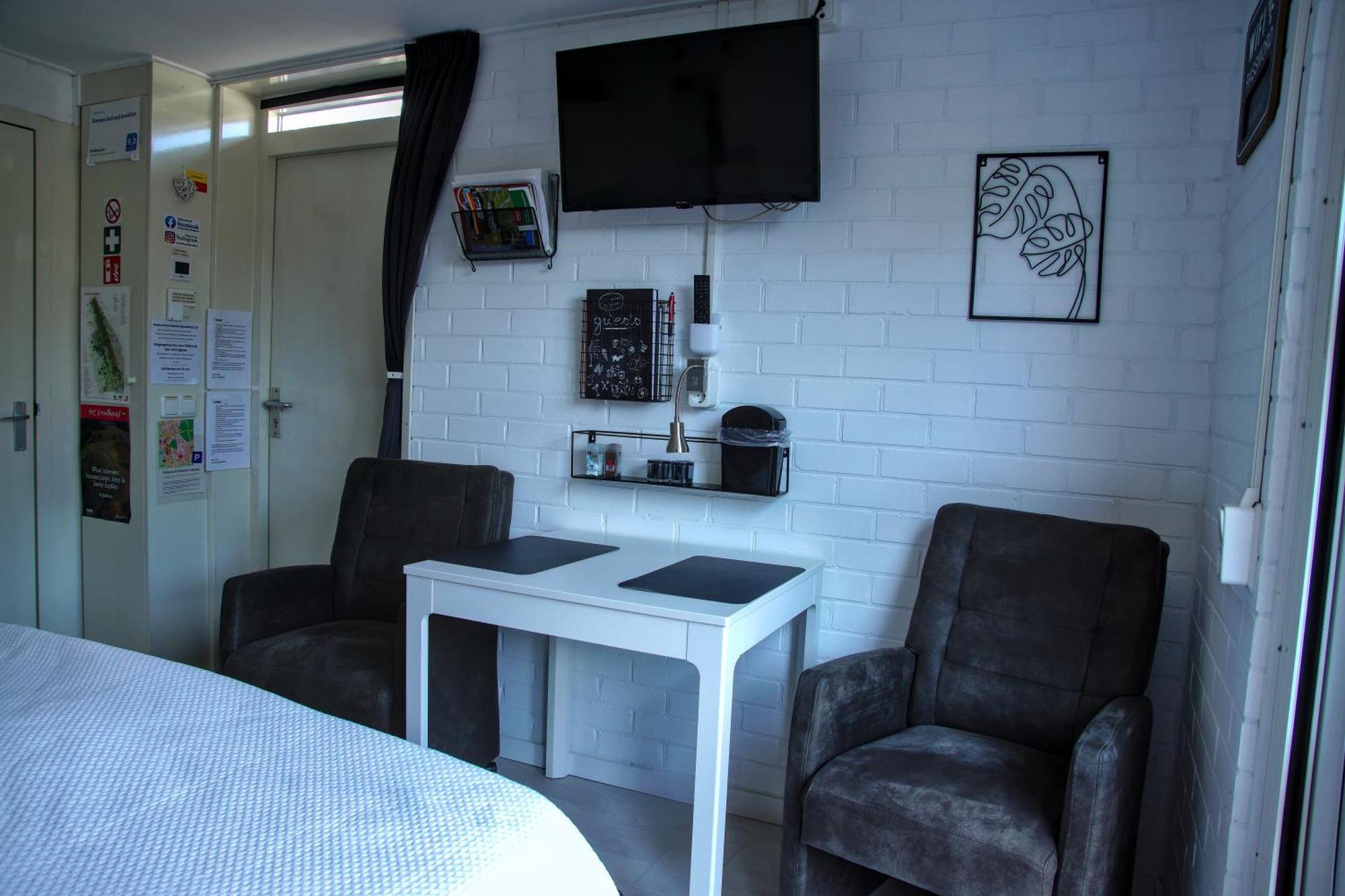 Emmen Bed And Breakfast Exterior foto